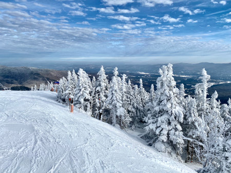 Beautiful snow day at the Stowe Mountain Ski resort Vermont - December 2020のeditorial素材