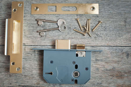 Fitting a new door lock