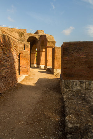 Flagged path through Ostia Antica, roman city. Rome in Italy.のeditorial素材