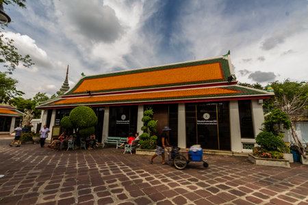 THAILAND â AUGUST 27 Wat Pho Buddhist Temple and the Thai Massage School on August 27, 2017 in Bangkok, Thailandのeditorial素材