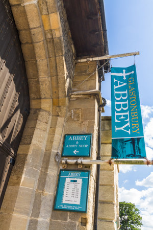 GLASTONBURY, ENGLAND - JULY 20 2020: Entrance to Glastonbury Abbeyのeditorial素材