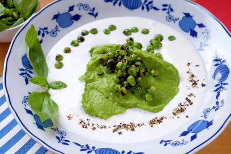 Green peas soup - cold served healthy mealの写真素材