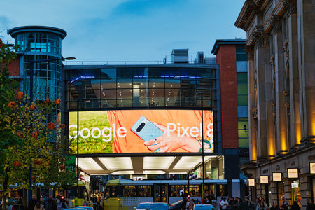 View of the Covent Garden shopping street in London, UKの写真素材