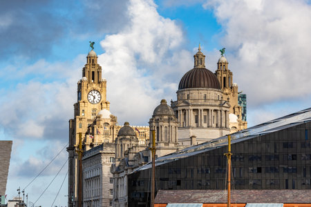 Liverpool City Hall with clock tower in the backgroundの写真素材