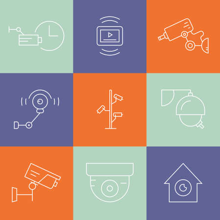 Set of surveillance and CCTV cameras のイラスト素材