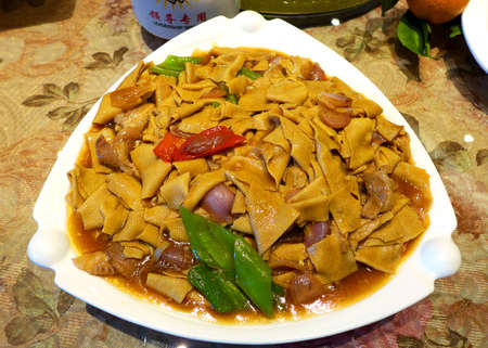 Pepper fried dry bean curd