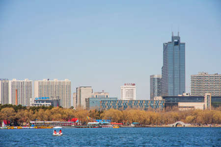 Cruise Lake spring constructionのeditorial素材