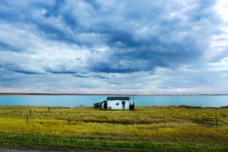 The Canadian highway along the lakesideのeditorial素材