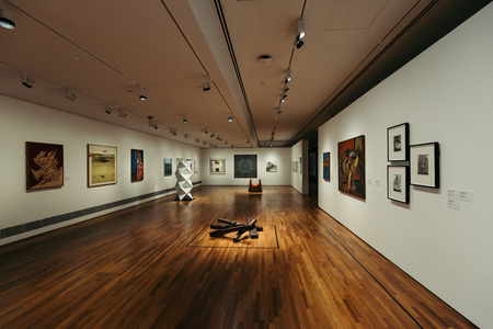 Singapore - Singapore - February 27, 2017: Inside of  The National Gallery Singapore. The National Gallery Singapore is an art gallery located in the Downtown Core of Singapore. Opened on 24 November 2015.のeditorial素材