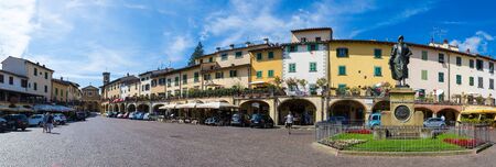 Greve in Chianti, Italy - August 2, 2016: The Piazza Giacomo Matteotti in the city of Greve in Chianti, Tuscany, Italy.のeditorial素材