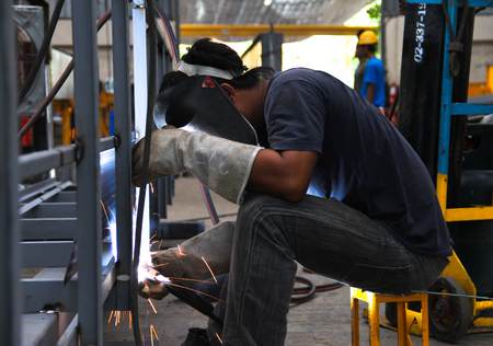 Working atmosphere in the construction, installation and safety of crane Industry.