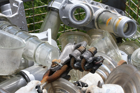 pieces of glass and iron by Electrical insulators in a controlled discharge of special solid wastes