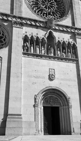 Door of  Cathedral in GEMONA town in North Italy rebuilt after the earthquakeの写真素材