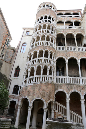 Venezia, VE, Italy - December 31, 2015: Ancient Venetian Palace with Spiral Staircase called Palazzo Contarini del Bovoloのeditorial素材