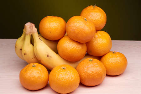 in a number of varieties fruit skin and pulp are separated by an air layer and almost do not touch each otherの写真素材