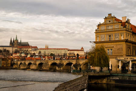 PRAGUE, CZECH REPUBLIC - November, 2017. View of Prague Castle and the Charles Bridgeのeditorial素材