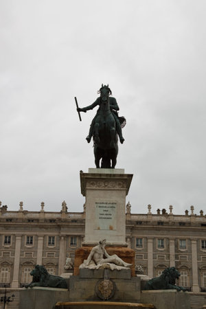 Statue Of Man And Horse In Madrid, Spain の写真素材