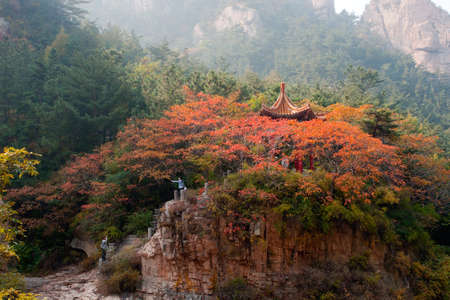 Laoshan mountain beautiful autumn scenery of Chinaのeditorial素材