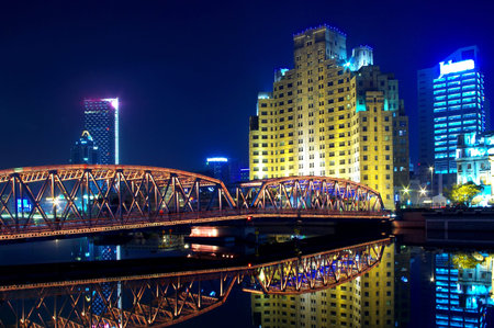 Shanghai Bridge traffic at duskの写真素材