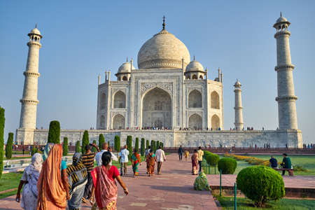 Early morning at the Taj Mahalのeditorial素材