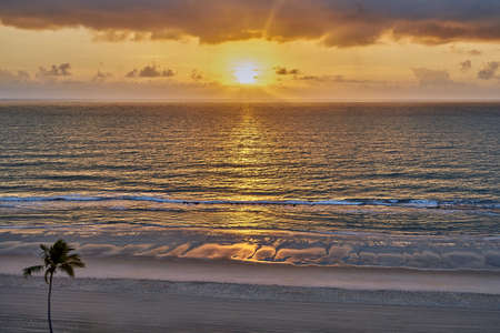 Sunrise glowの写真素材