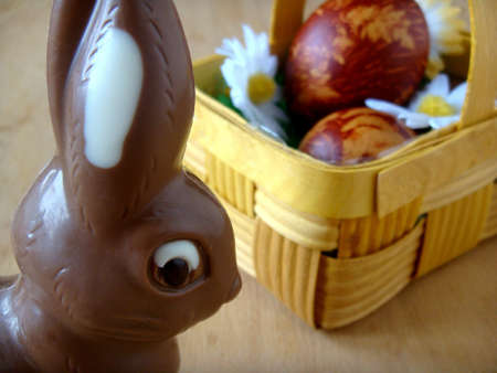 Easter decoration with chocolate bunnyの写真素材