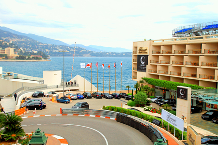 MONTE CARLO, MONACO - MAY 15, 2013: Monaco street and Fairmont Hotel before the races of Formula 1 Grand Prix de Monaco in Monte Carlo, Monaco.のeditorial素材