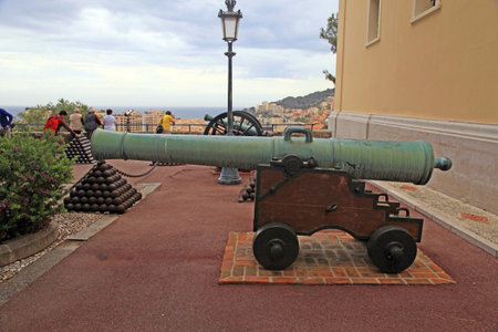 MONACO, MONTE_CARLO - MAY 15, 2013: Cannon and cannon balls near Royal Palace, official residence of the Prince of Monaco, Monte-Carlo.のeditorial素材