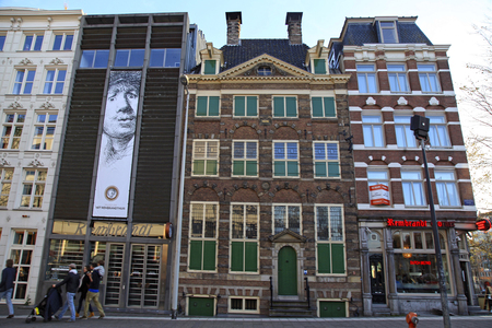 AMSTERDAM, NETHERLANDS - MAY 5, 2016: Rembrandt House Museum (Museum Het Rembrandthuis) entrance in Amsterdam, Netherlands. Rembrandt van Rijn is generally considered one of the greatest painters in European artのeditorial素材