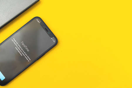 Kharkov, Ukraine - March 10, 2021: FfaceTime app background photoのeditorial素材