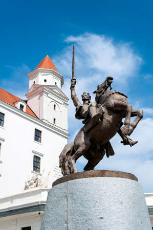 Statue of Svatopluk, prince of Great Moravia, at the entrance of the Bratislava Castle のeditorial素材