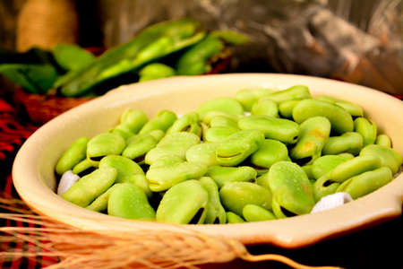 green beans in a bowlの写真素材