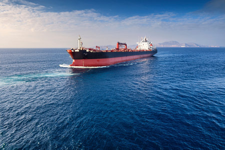 Iran Threatens to Close Strait of Hormuz: Global Crisis Looms. Iran considers closing Strait of Hormuz, impacting global trade. War in the Middle East. Iran. Israel. USA. 2025の写真素材