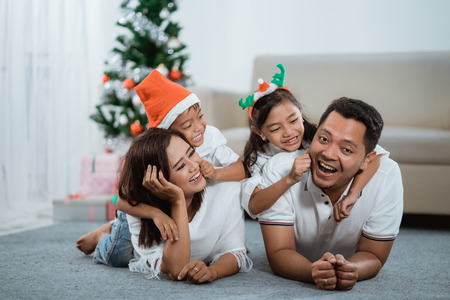 happy asian family christmas dayの写真素材