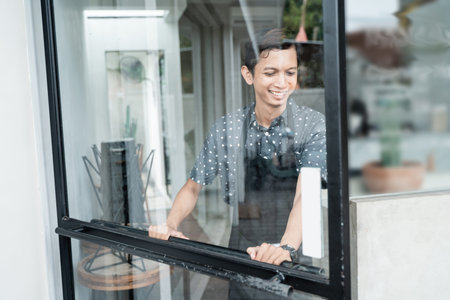 cafe waitress smile when open the door glass