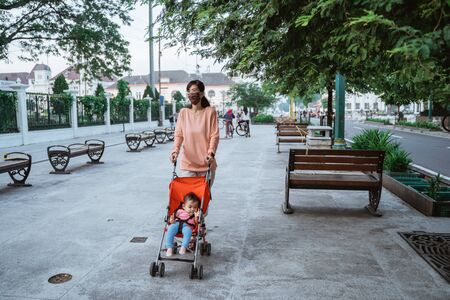 wearing face masks on new normalの写真素材
