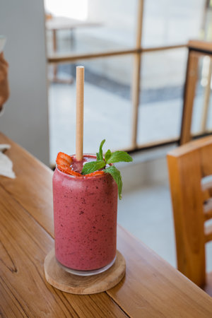 Fresh guava fruit juice is served in a glassの写真素材