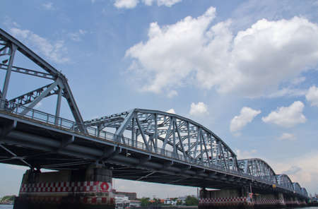 railroad tracks bridge	の写真素材
