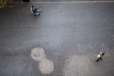 Londoners walking from upwardsの写真素材