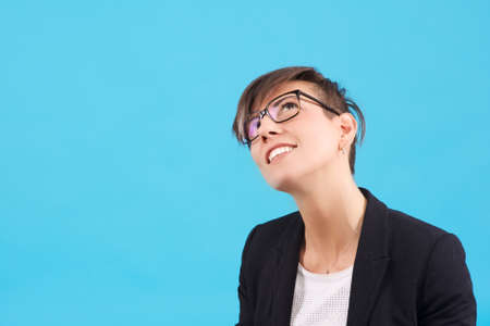 woman thinkingの写真素材