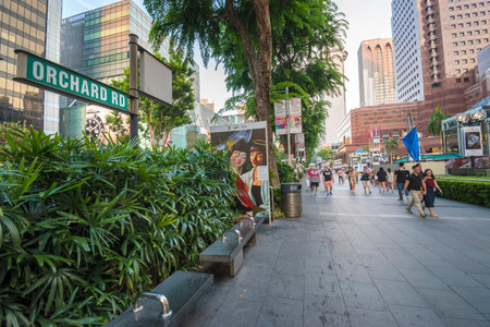 View of sidewalk in Orchard road, one of best shopping district in Singapore.のeditorial素材