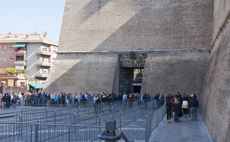 ROME, ITALY-October 17:unidentified persons queuing to enter the Vatican Museums on October 17, 2011 in Rome, Italy.Their founding base was the private collection of Julius II, who was elected pope in 1503のeditorial素材