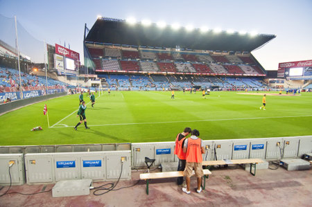 MADRID, SPAIN-SEPTEMBER 15: Vicente Calderon soccer stadium during a soccer game Atlético Madrid vs. Celtic on September 15, 2011 in Madrid, Spain. Atlético Madrid won 2-0.のeditorial素材