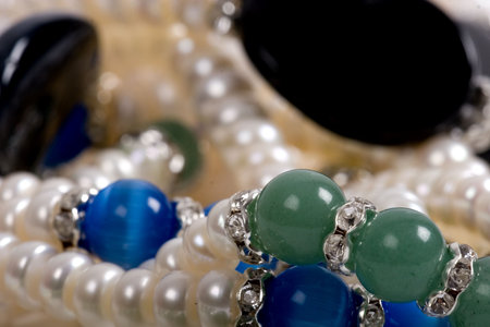 pearls necklace 