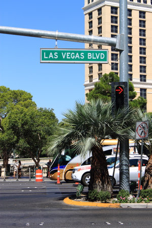 Las Vegas - July 3, 2012: Busy traffic on Las Vegas Boulevard, the famous \"Strip.\"のeditorial素材