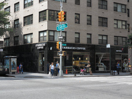 New York - August 11, 2015: A view of First Avenue and 69th Street in Manhattan.のeditorial素材
