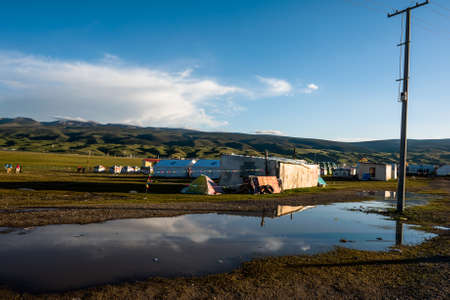Qinghai Lake in the early morningのeditorial素材