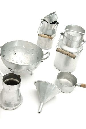 vintage old metallic kitchen ustensilsの写真素材