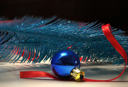 pallina di natale con nastrinoの写真素材