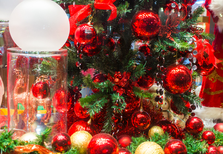Christmas tree toys in the shop window.の写真素材